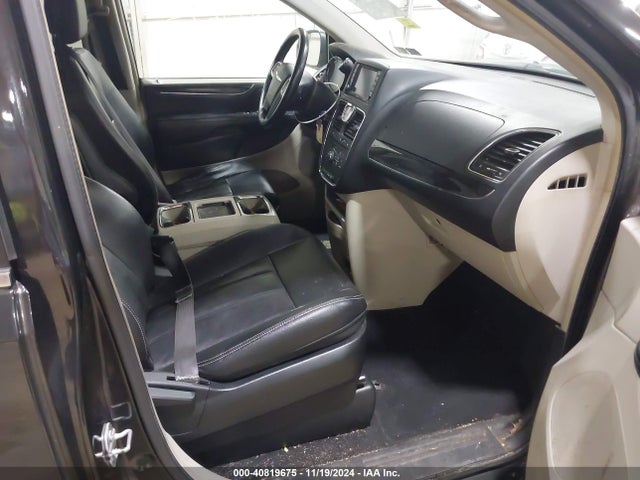 2C4RC1BG6FR562515 Chrysler Town & Country Touring