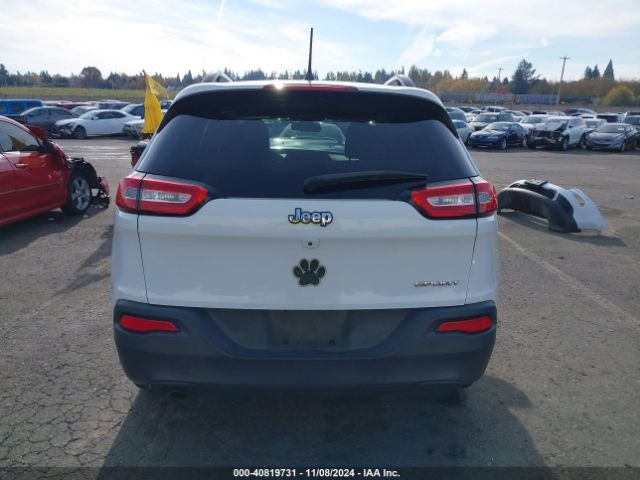 1C4PJLAB8HW561729 Jeep Cherokee Sport Fwd