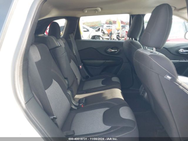 1C4PJLAB8HW561729 Jeep Cherokee Sport Fwd