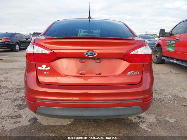 Ford FIESTA SE 2018 3FADP4BJ6JM123610 Image 16