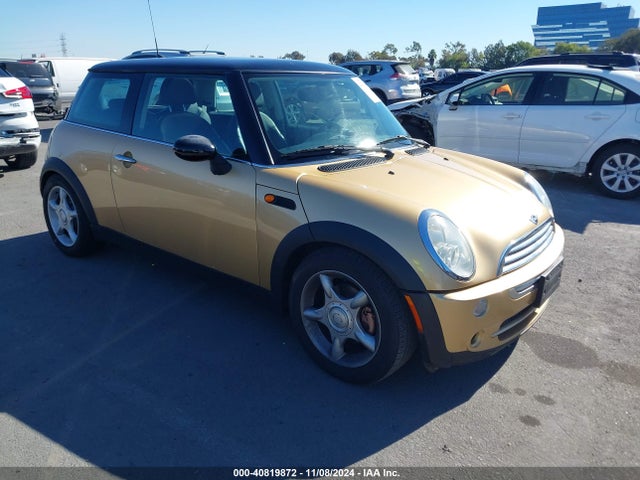 2005 MINI COOPER WMWRC33475TJ67022 Photo 0