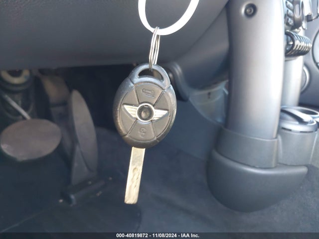 2005 MINI COOPER WMWRC33475TJ67022 Photo 10