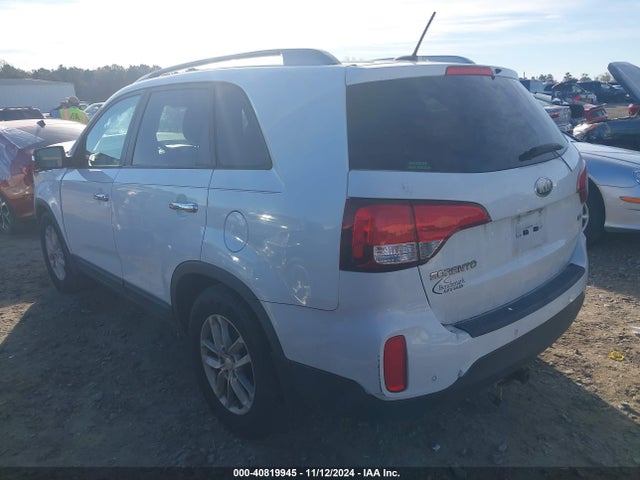 KIA SORENTO LX 2014 5XYKT3A68EG479273 Image 3