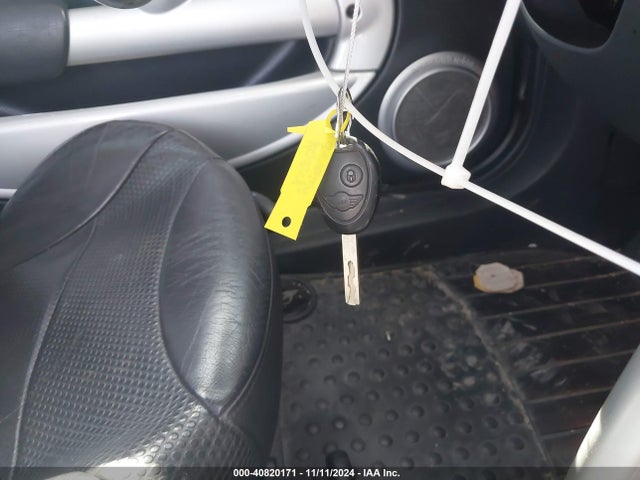 2003 MINI COOPER WMWRC33433TJ51428 Photo 10
