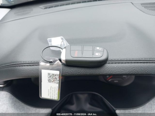 3C4NJCBB7NT219437 Jeep Compass Latitude Fwd