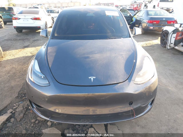 Tesla Model Y Standard Range Rear-wheel Drive 2021 5YJYGDED2MF110296 Image 12