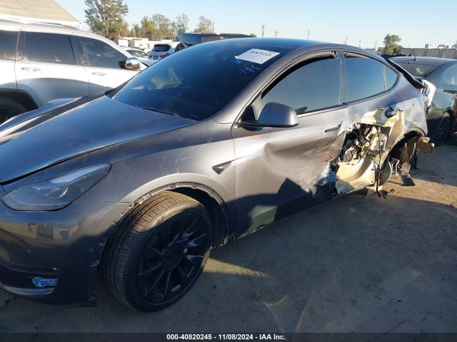 Tesla Model Y Standard Range Rear-wheel Drive 2021 5YJYGDED2MF110296 Image 19