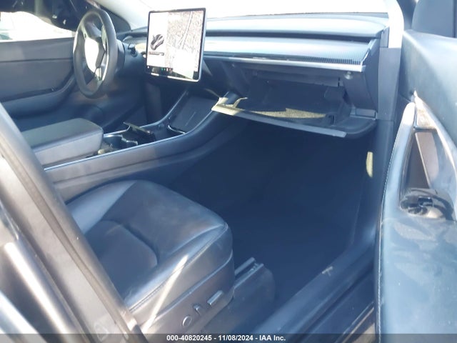 2021 TESLA MODEL Y 5YJYGDED2MF110296 Photo 4