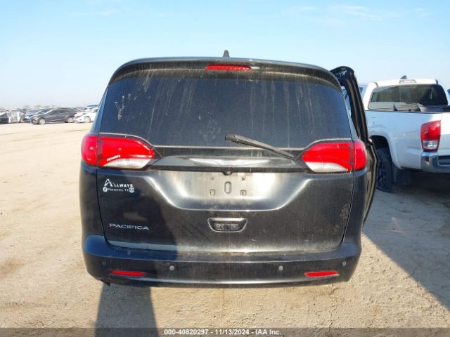 2C4RC1CGXHR633751 Chrysler Pacifica Lx