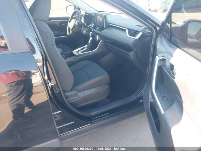 Toyota RAV4 LE 2021 2T3H1RFV0MC165346 Image 5