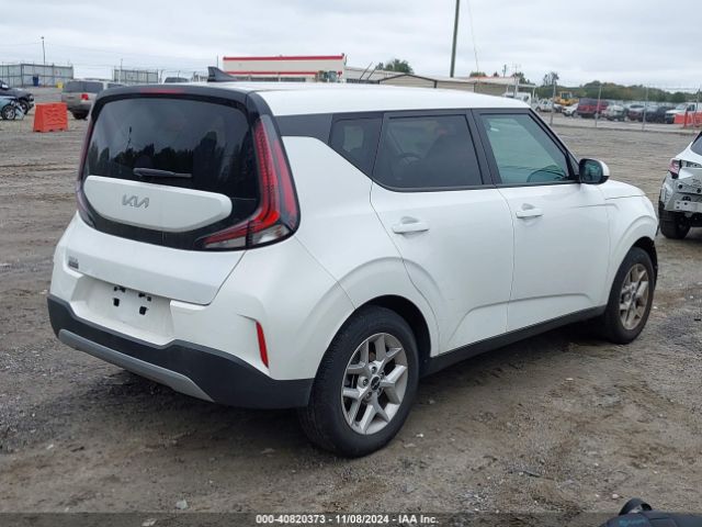 KNDJ23AU9R7228133 KIA SOUL LX