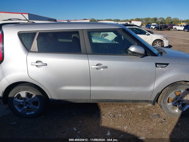 KIA Soul 2017 KNDJN2A24H7500876 Image 13