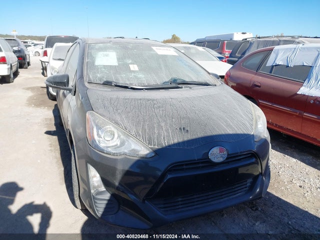 JTDKDTB31G1126166 Toyota Prius C Two