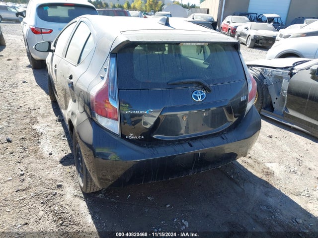 JTDKDTB31G1126166 Toyota Prius C Two