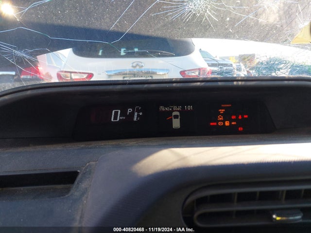 JTDKDTB31G1126166 Toyota Prius C Two