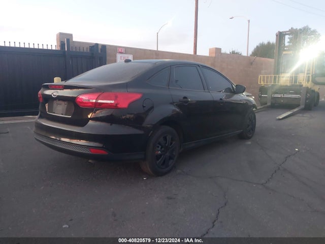 1FADP3E25JL303998 Ford FOCUS S
