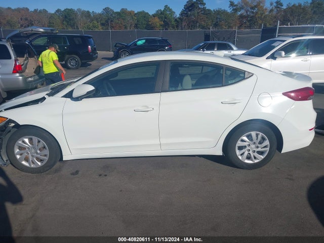 Hyundai ELANTRA SE 2017 5NPD74LF0HH174458 Image 14
