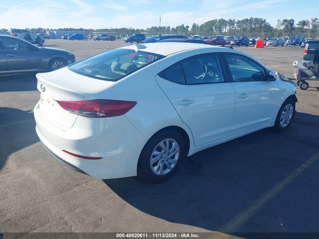 Hyundai ELANTRA SE 2017 5NPD74LF0HH174458 Image 4