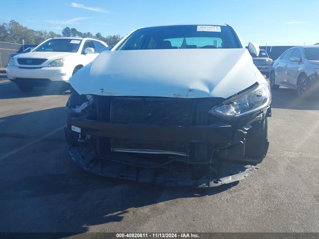 Hyundai ELANTRA SE 2017 5NPD74LF0HH174458 Image 6