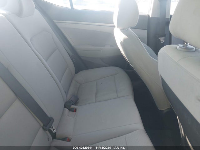 Hyundai ELANTRA SE 2017 5NPD74LF0HH174458 Image 8