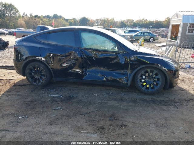 7SAYGDEE1NF450861 Tesla Model Y Long Range Dual Motor All-wheel Drive