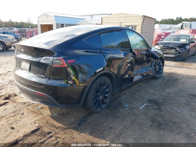 7SAYGDEE1NF450861 Tesla Model Y Long Range Dual Motor All-wheel Drive