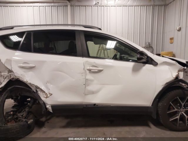 JTMJFREV0JJ736475 Toyota RAV4 SE