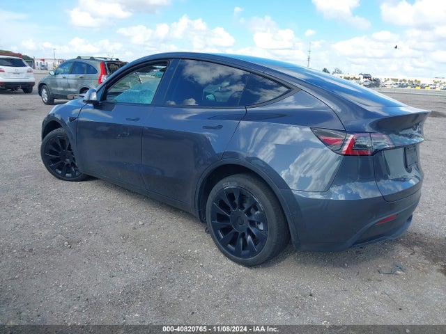 2022 TESLA MODEL Y 7SAYGDEE6NA003715 Photo 2