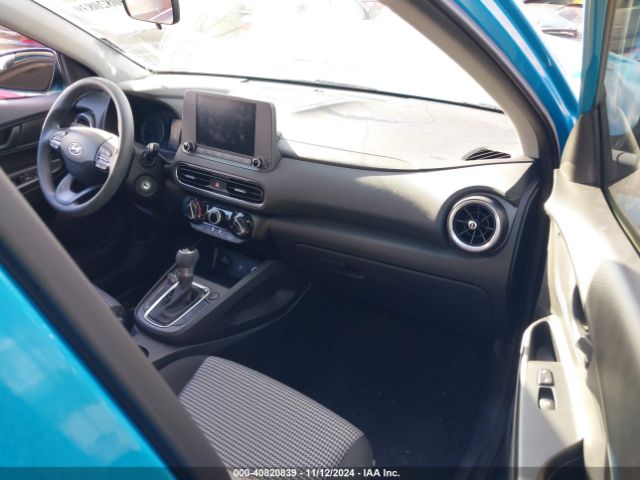 KM8K22AB3NU873400 Hyundai Kona Se