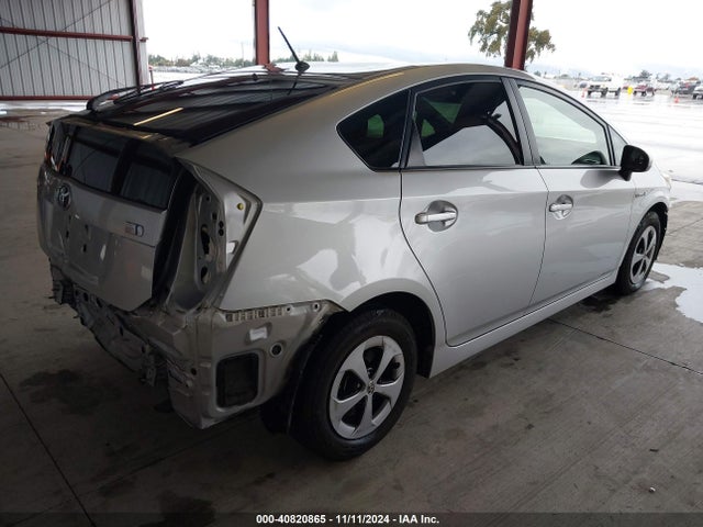 2014 Toyota Prius Two მანქანა იყიდება აუქციონზე, vin: JTDKN3DU2E0380653, აუქციონის ნომერი: 40820865