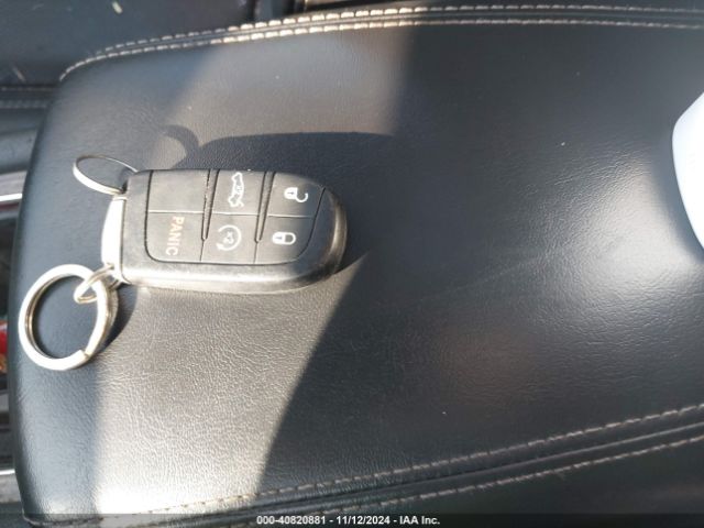 1C3CCCCB5FN650879 Chrysler 200 C