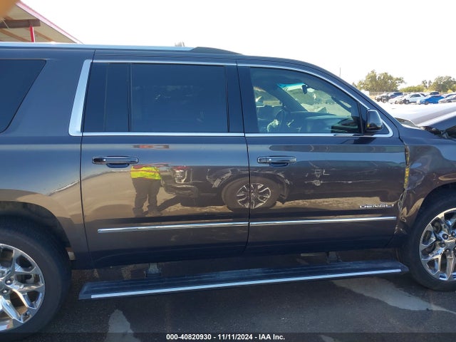 1GKS2HKJ3JR305727 GMC YUKON XL DENALI