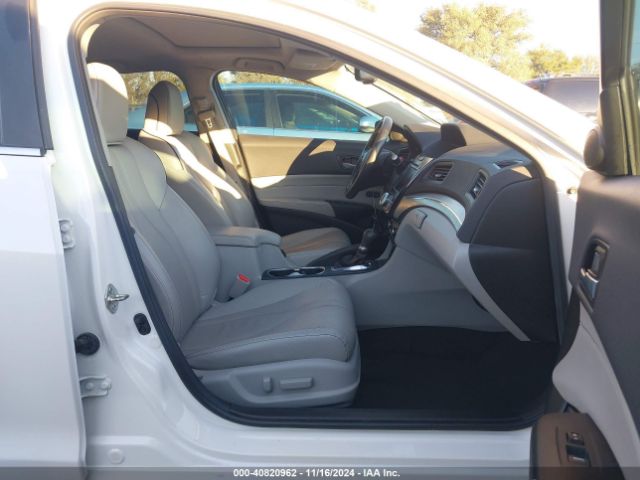 19UDE2F76LA012933 Acura Ilx Premium Package/technology Package