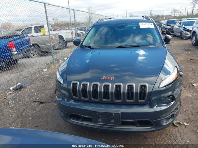 1C4PJMCS3HW547143 Jeep Cherokee 75th Anniversary Edition 4x4