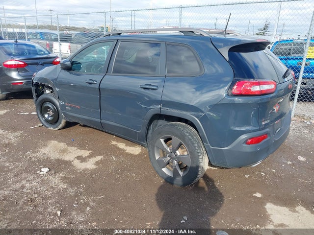 1C4PJMCS3HW547143 Jeep Cherokee 75th Anniversary Edition 4x4