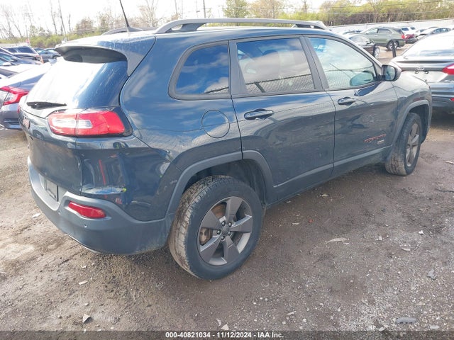 1C4PJMCS3HW547143 Jeep Cherokee 75th Anniversary Edition 4x4