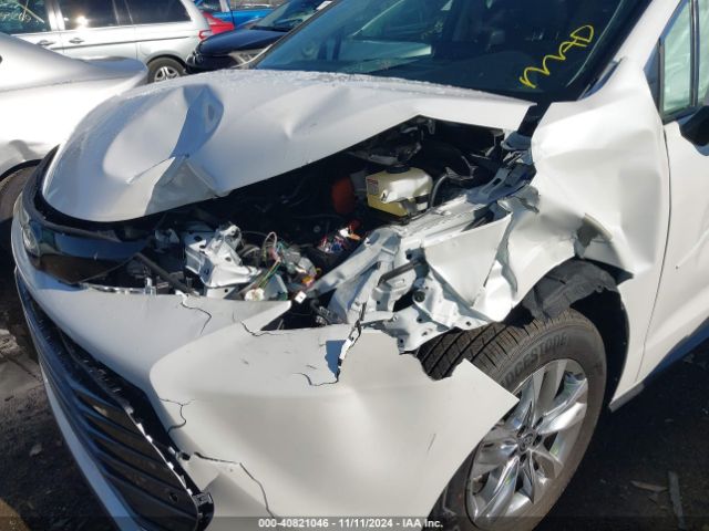 5TDZSKFC0RS152806 Toyota Sienna Limited