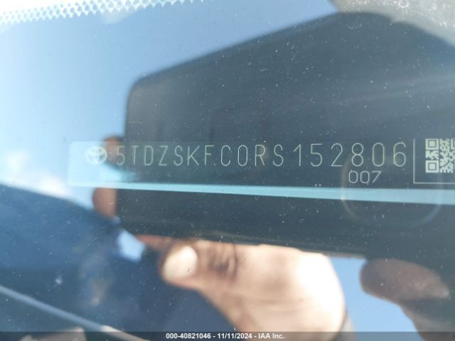 5TDZSKFC0RS152806 Toyota Sienna Limited