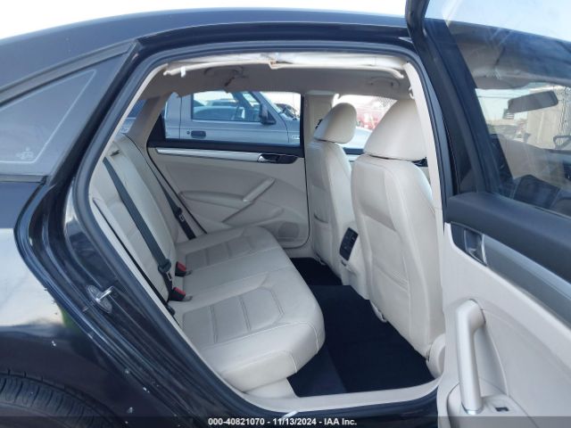 1VWLA7A37KC012298 Volkswagen Passat 2.0t Wolfsburg Edition