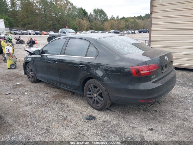 3VW2B7AJ9HM323990 Volkswagen Jetta 1.4t S