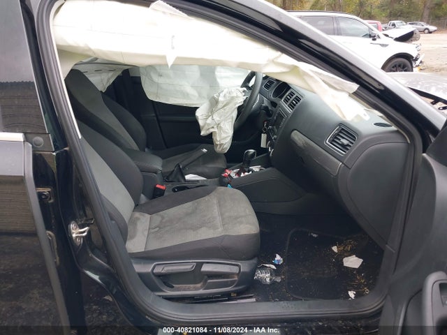 3VW2B7AJ9HM323990 Volkswagen Jetta 1.4t S