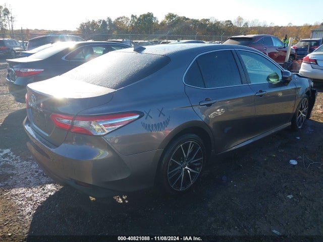 4T1C11AKXLU884764 Toyota CAMRY LE