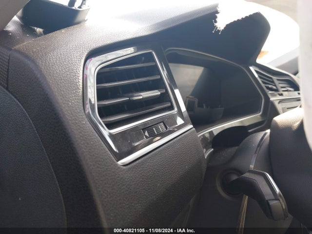 3VVFB7AX5RM042636 Volkswagen Tiguan 2.0t S