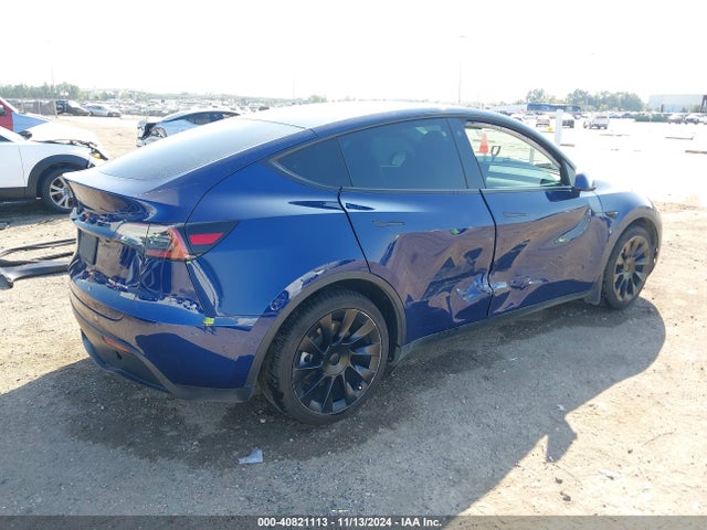 2021 TESLA MODEL Y 5YJYGDEE4MF263299 Photo 3