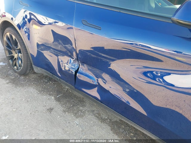 2021 TESLA MODEL Y 5YJYGDEE4MF263299 Photo 5