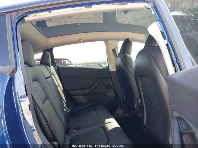 2021 TESLA MODEL Y 5YJYGDEE4MF263299 Photo 7