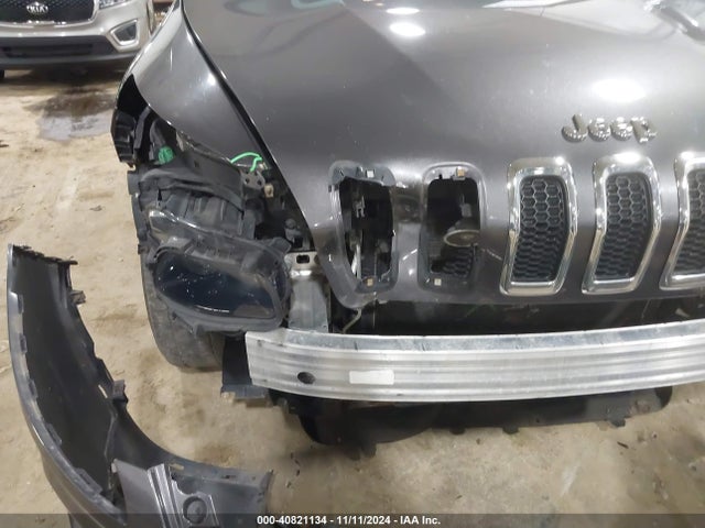 1C4PJLCB8GW201226 Jeep Cherokee Latitude