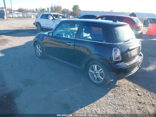 2012 MINI COOPER WMWSU3C53CT186543 Photo 2