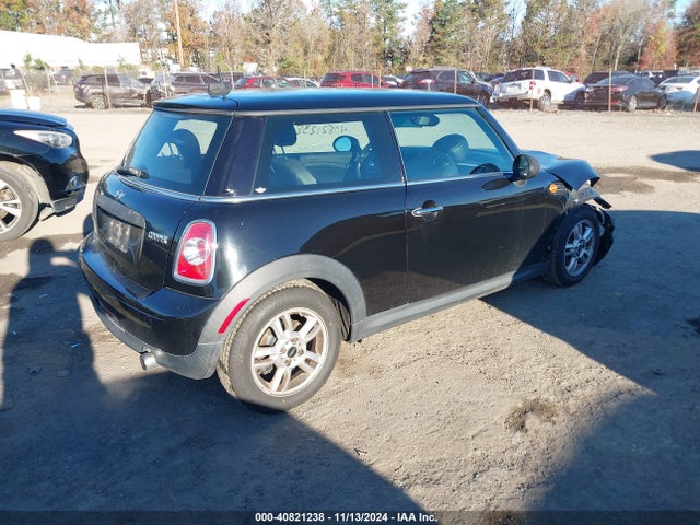 2012 MINI COOPER WMWSU3C53CT186543 Photo 3