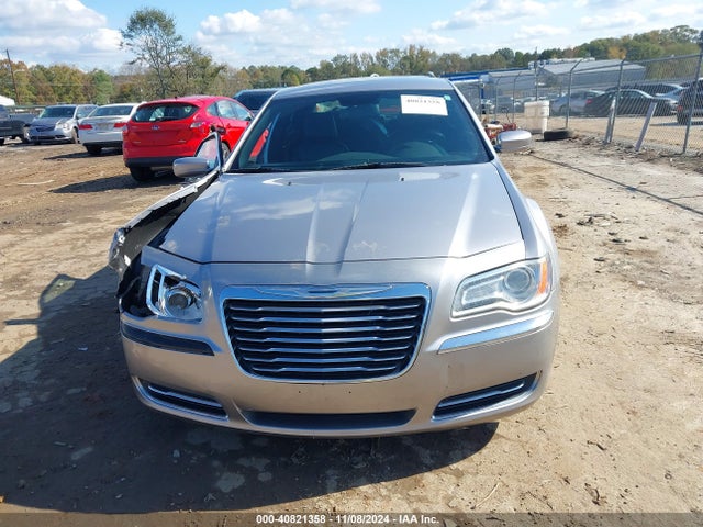 2C3CCAAG9EH119890 Chrysler 300